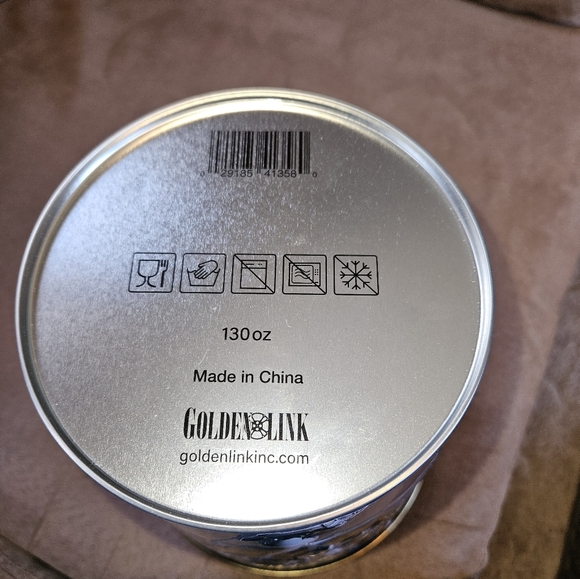 Collectible Marvel Thunderbolts Movie Theater Exclusive Popcorn Tin - Picture 6 of 6